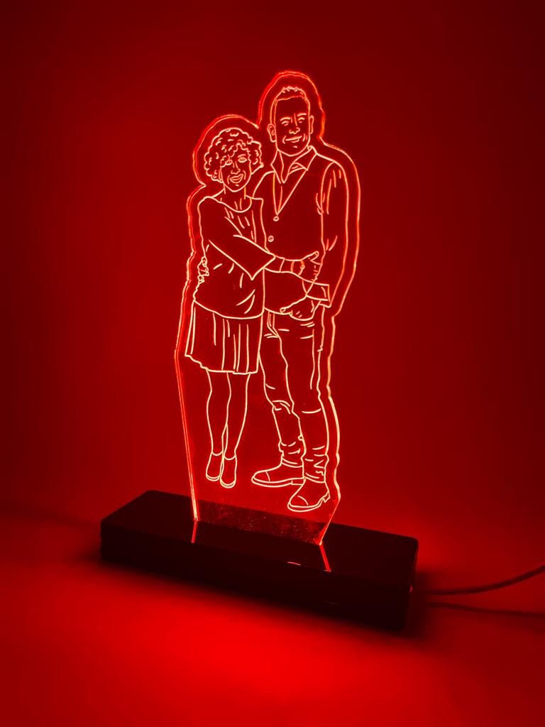 Lampada led personalizzata con foto in plexiglass - Identity SRLs