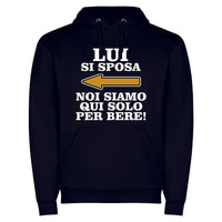 Lui si sposa, noi siamo qui solo per bere! - Identity SRLs